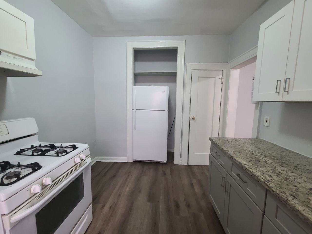 61 S Munn Ave #104 - Photo 3 of 4