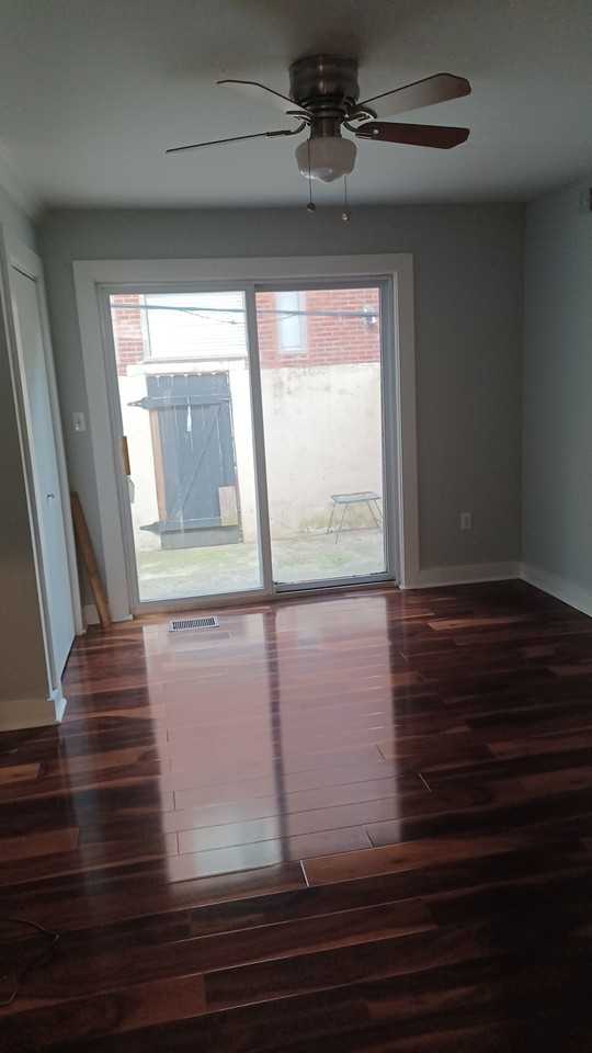 1039 N 4th St #A - Photo 4 of 6