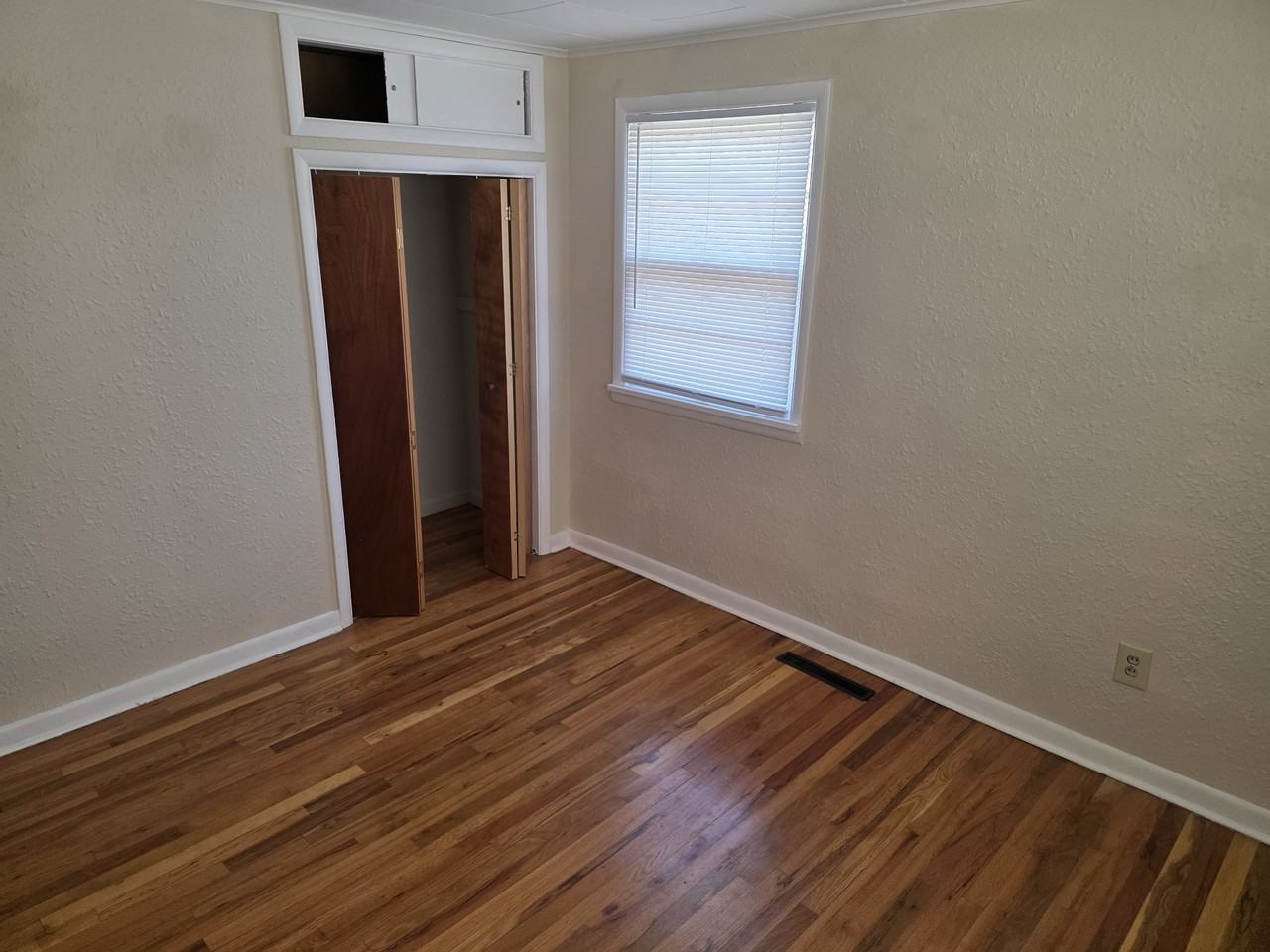 608 Cleveland St #NA - Photo 4 of 16