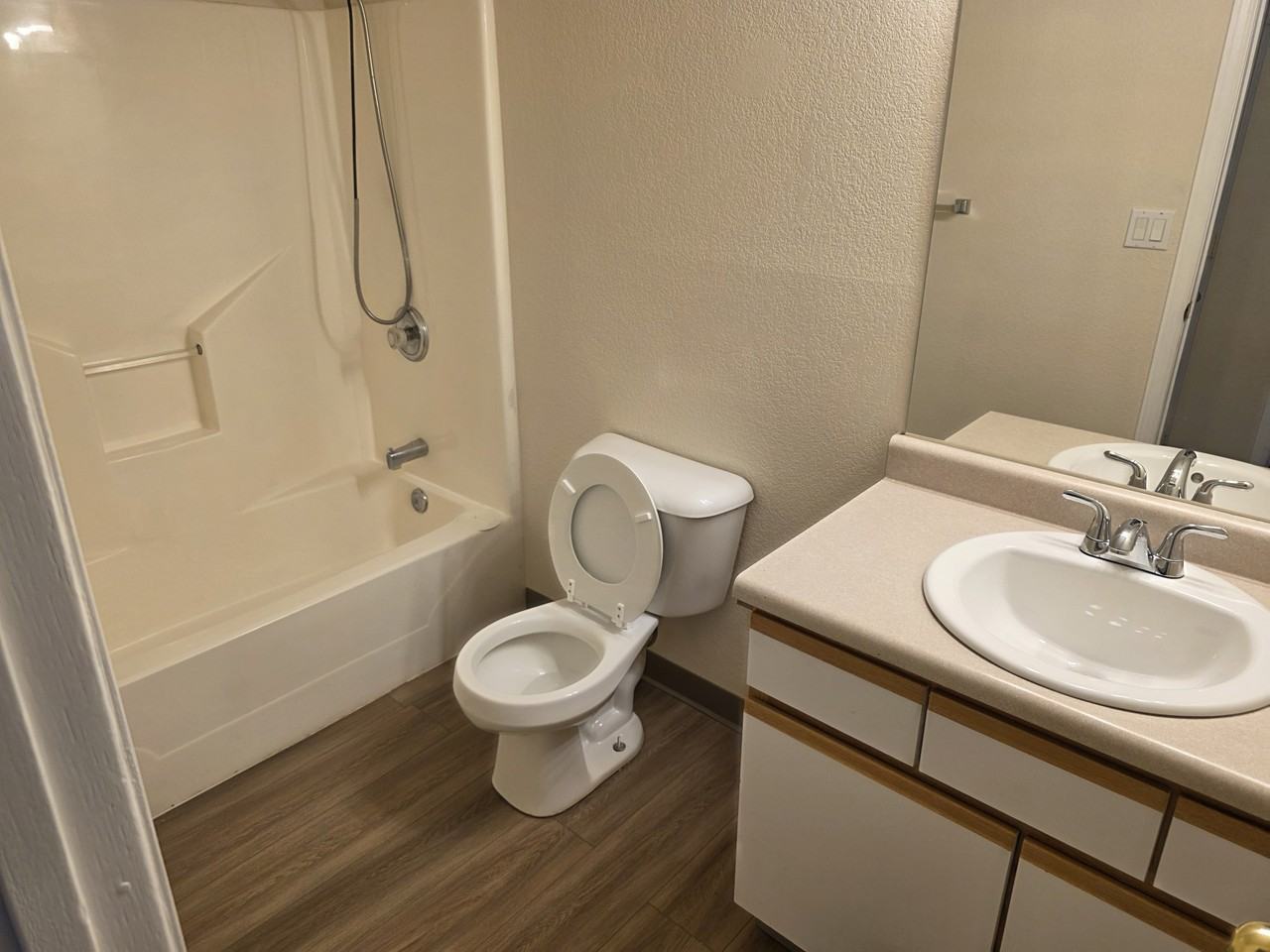 2823 Ontario St #NA - Photo 4 of 9