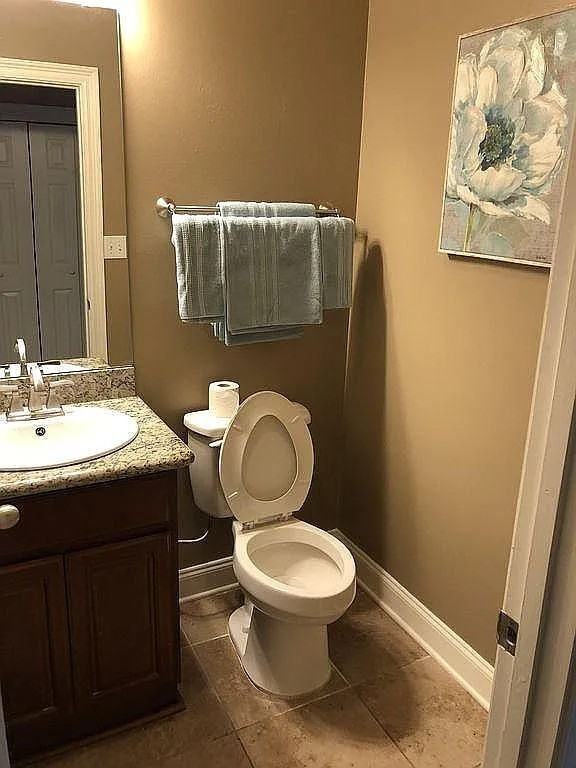 2435 Robert St #1 - Photo 6 of 25