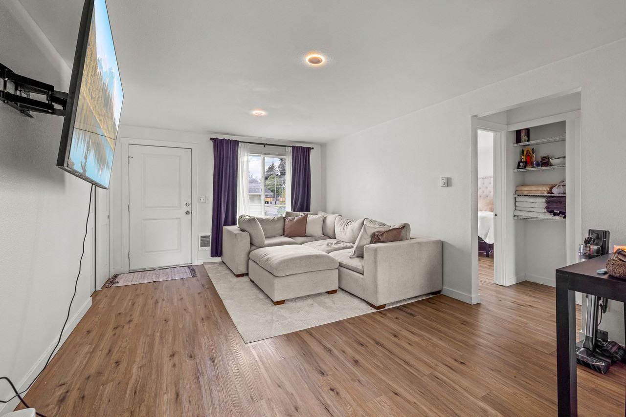 402 166th St S #NA - Photo 5 of 21