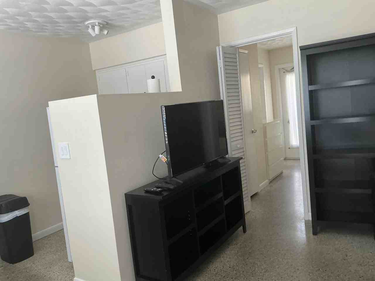 4205 Bougainvilla Dr #3 - Photo 6 of 7