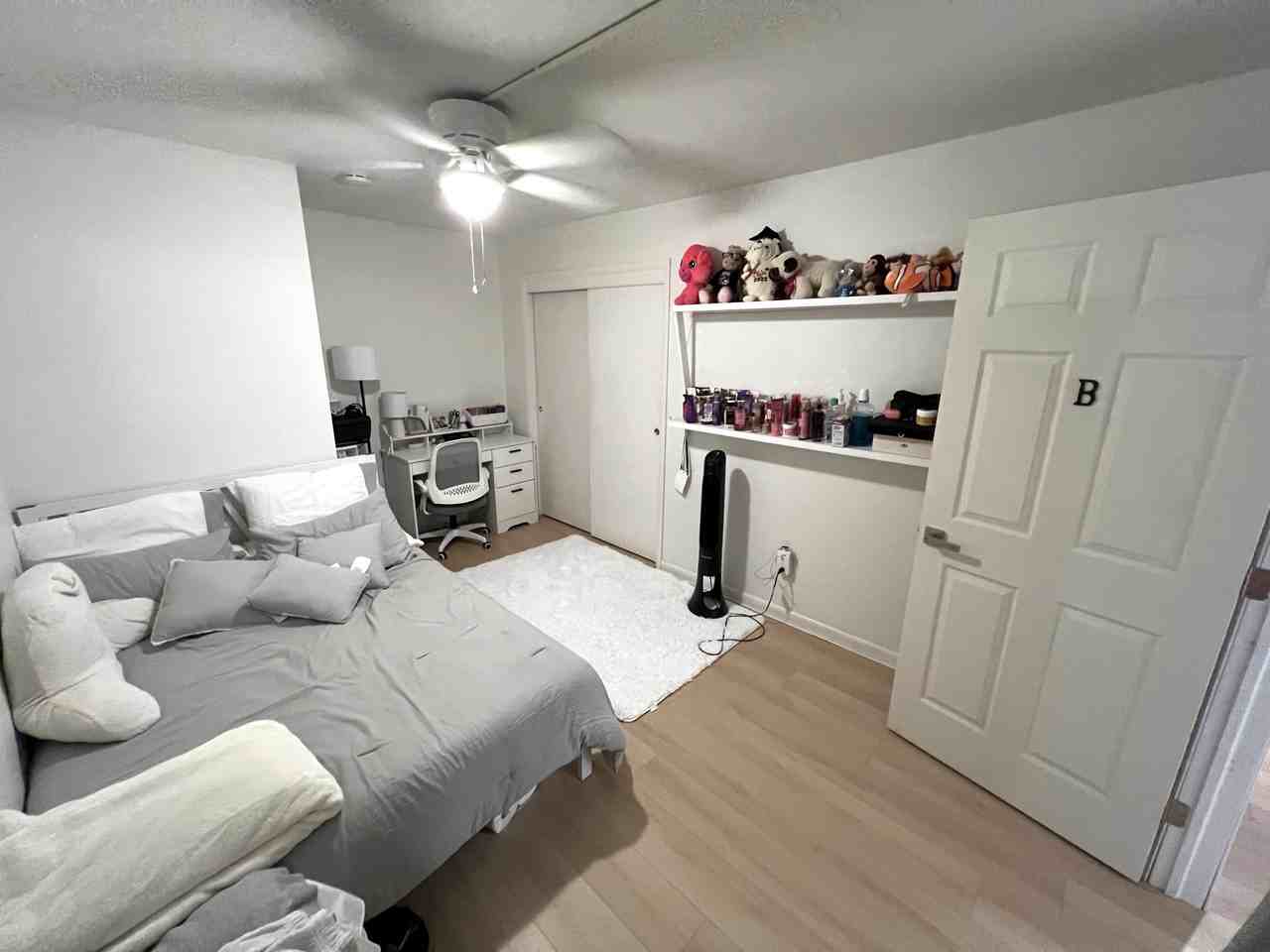 2202 12th St #1 - Photo 3 of 4