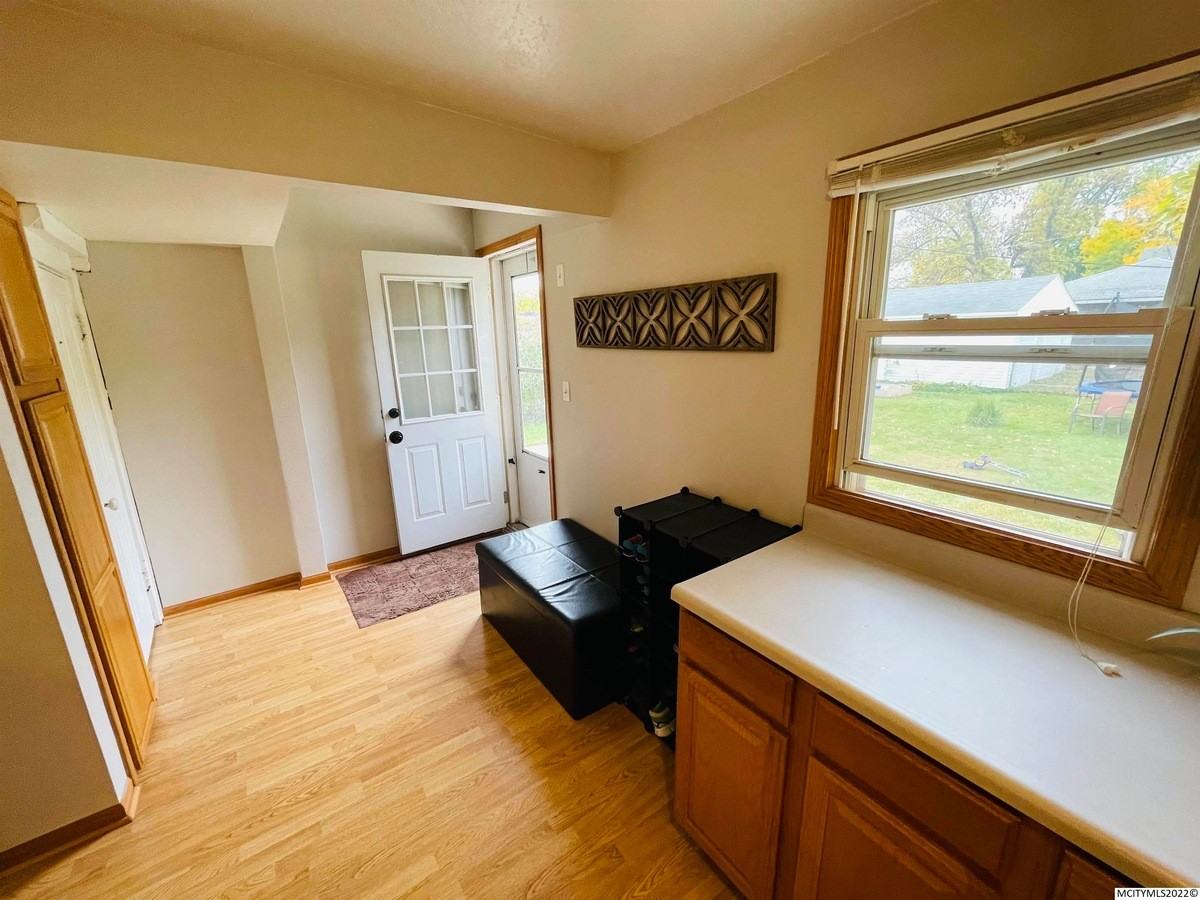 520 Allen Ave #NA - Photo 3 of 11