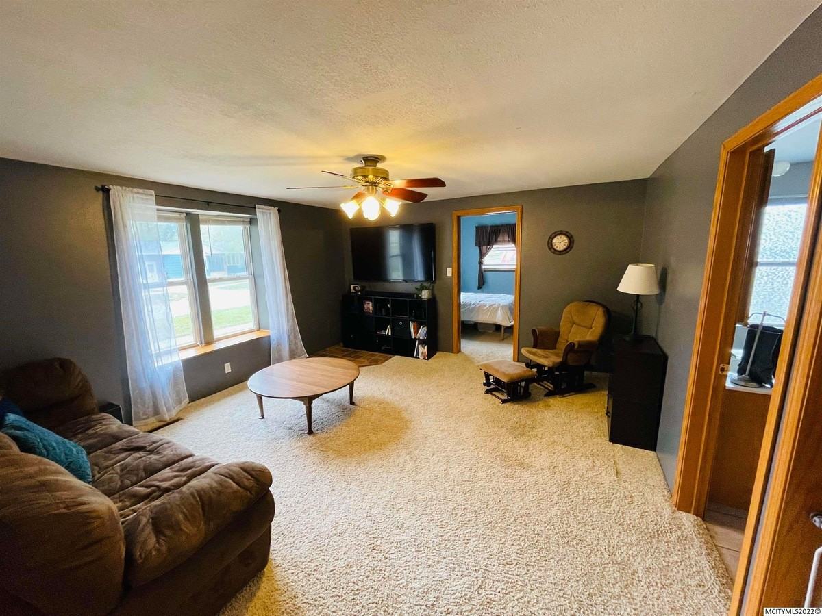 520 Allen Ave #NA - Photo 4 of 11