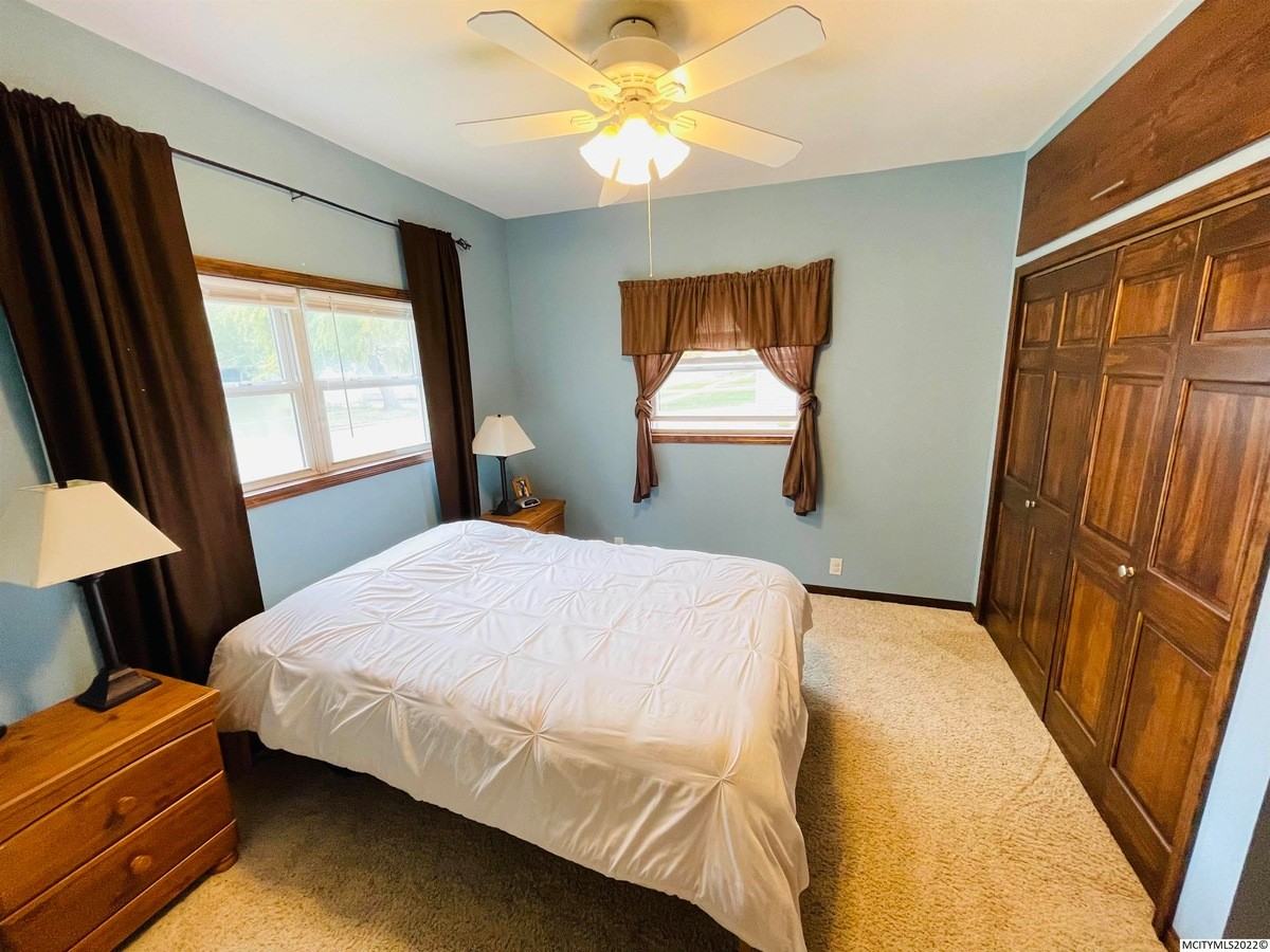 520 Allen Ave #NA - Photo 7 of 11