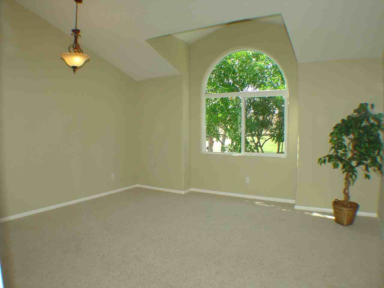 18500 Kingsdale Ave #0 - Photo 6 of 10