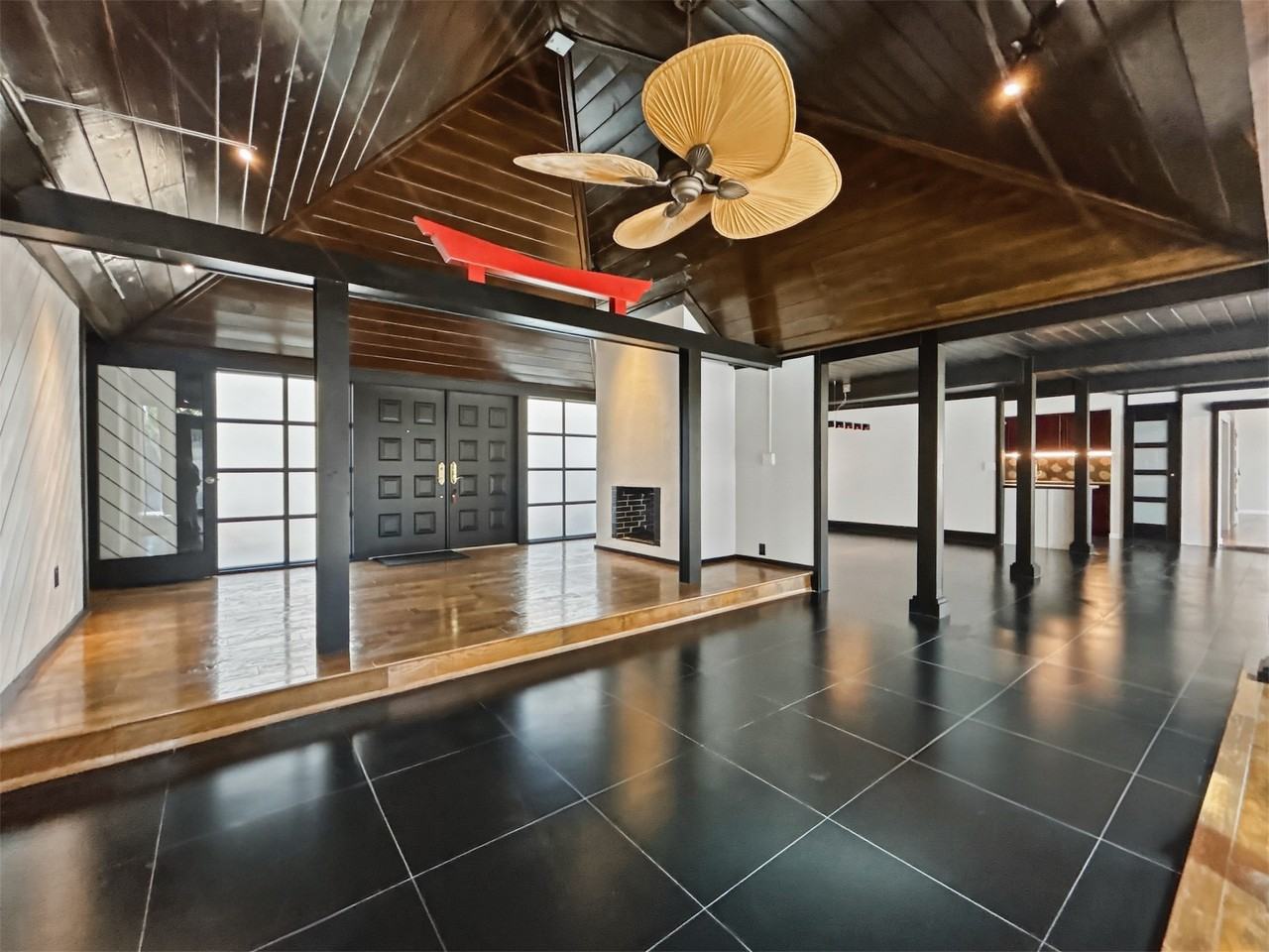 4431 Ocean Blvd #NA - Photo 5 of 35