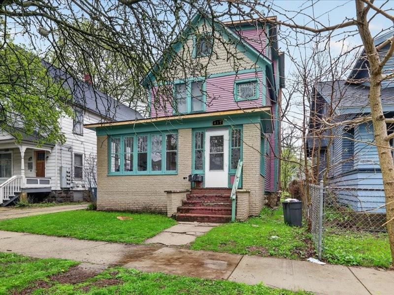 417 Locust St #2 - Photo 4 of 6