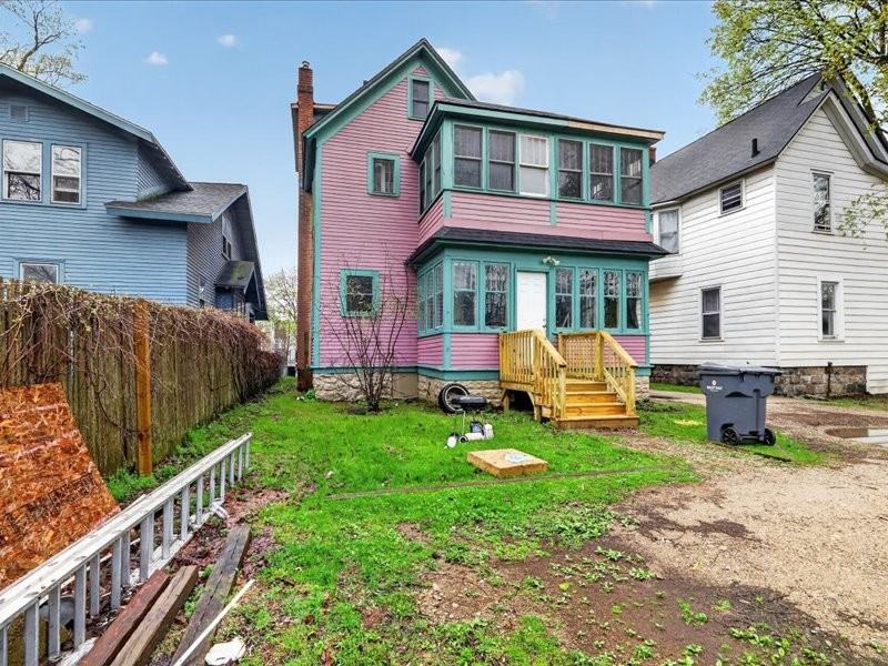 417 Locust St #2 - Photo 5 of 6