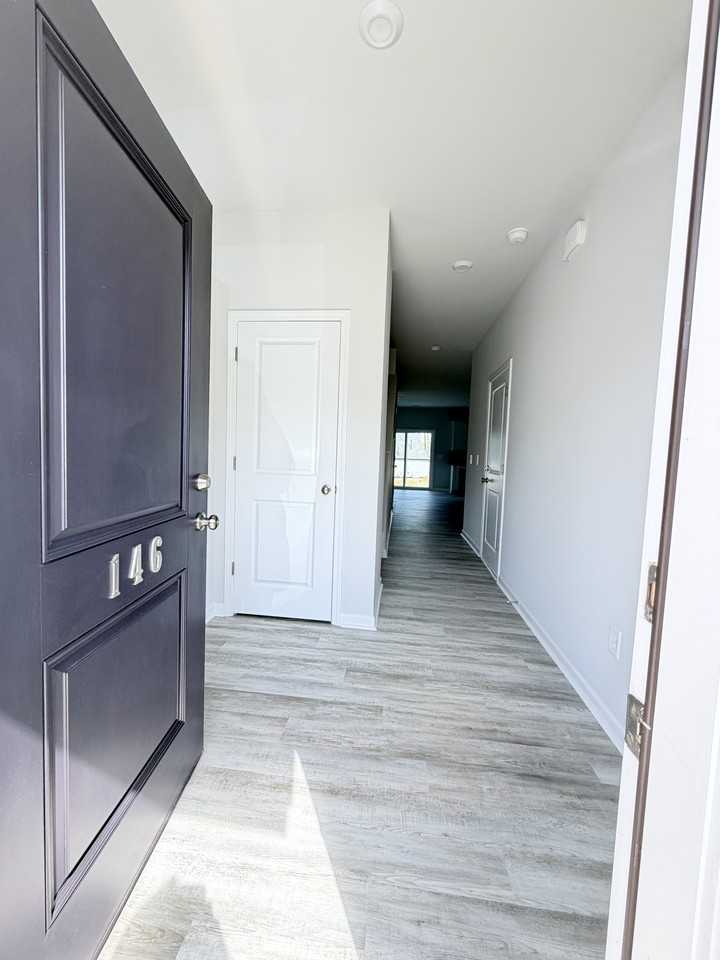 146 Randwick Ln #146 - Photo 2 of 20