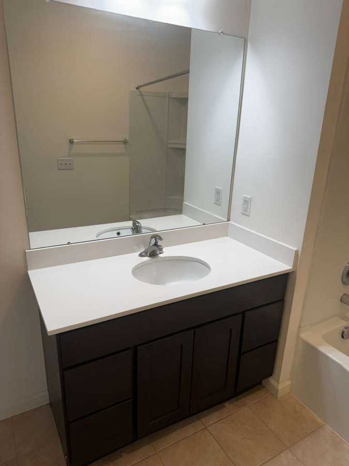 73 Washington St #7 - Photo 4 of 14