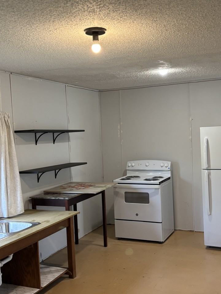 575 Simpson Highway 28 W #NA - Photo 2 of 3