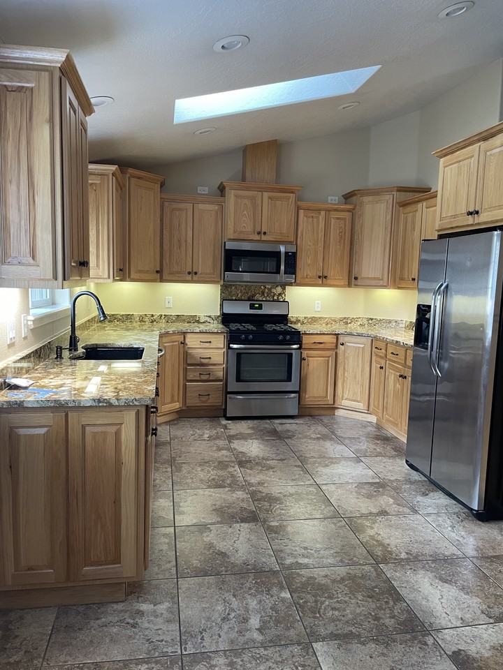 1255 Se Krystin Pl #NA - Photo 3 of 13