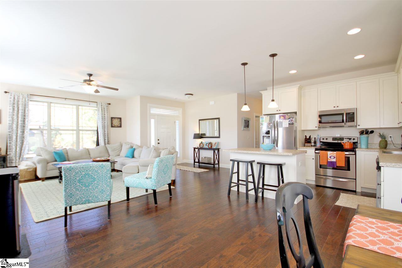 38 Crossland Way #NA - Photo 3 of 12