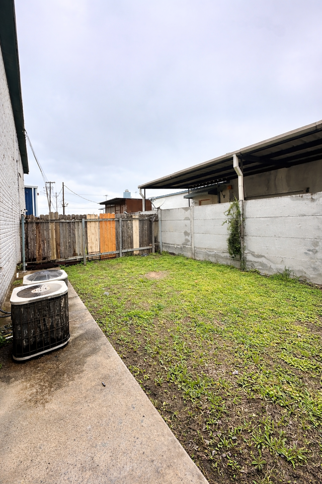 3802 Clavel St #7 - Photo 7 of 7