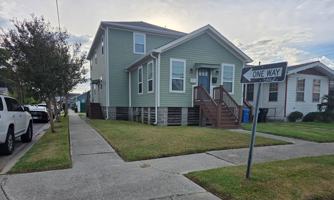 featured image of 2437 Robert St #NA