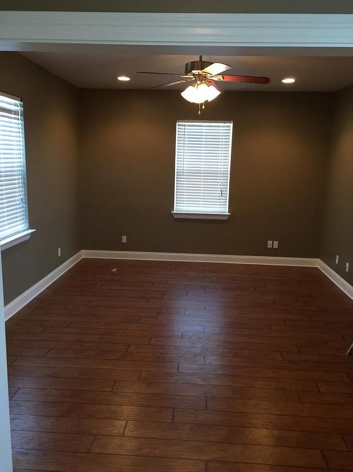 2437 Robert St #NA - Photo 4 of 12