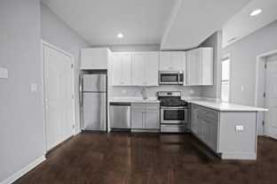 1603 S Wood St #2F - Photo 1 of 1
