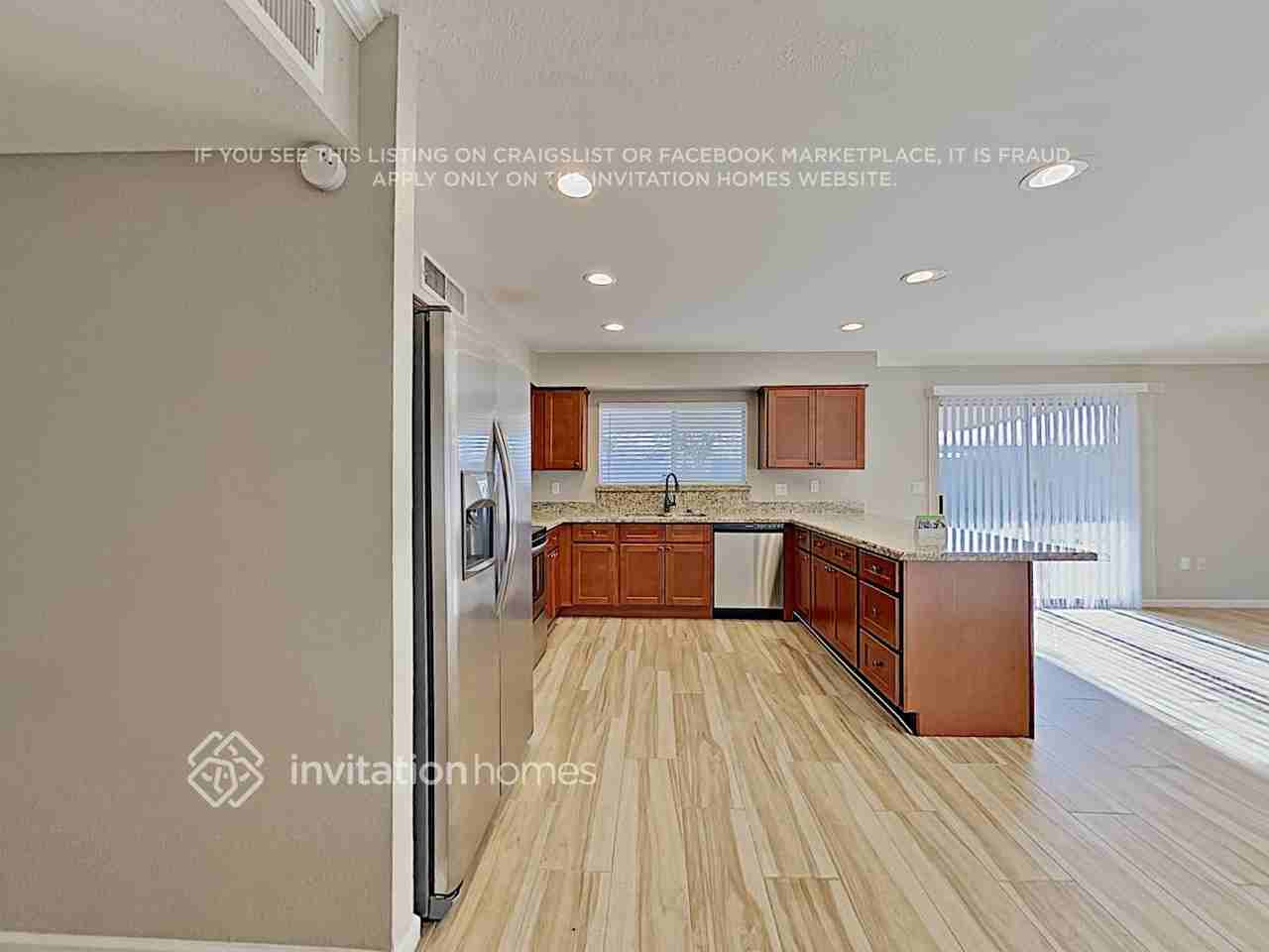 14832 N 36th Pl - Photo 5 of 18