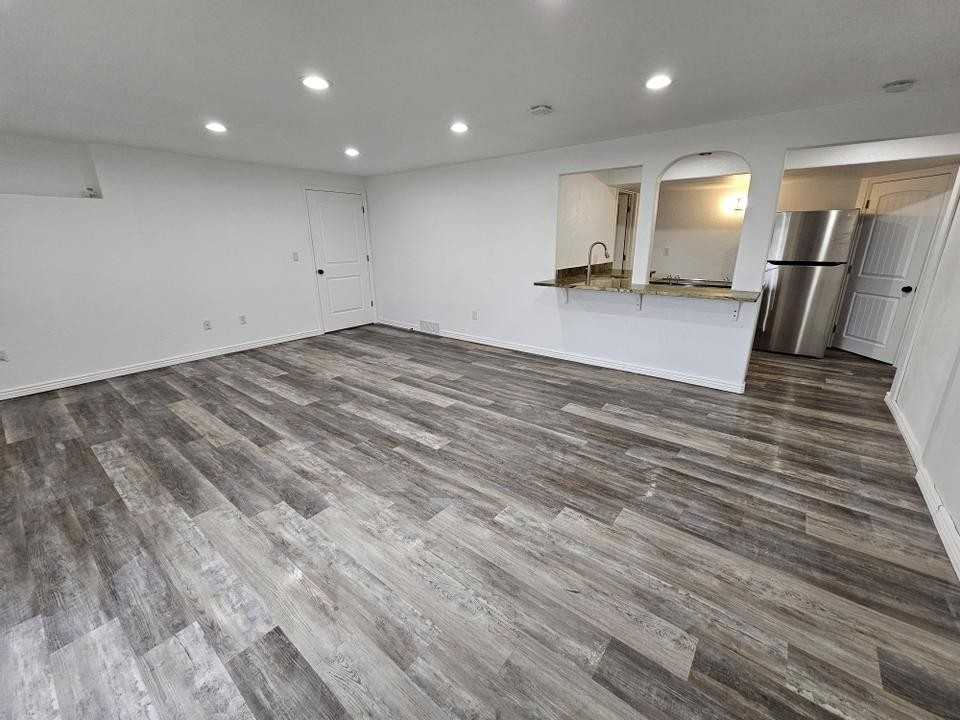 12974 S Kollman Ct - Photo 2 of 12