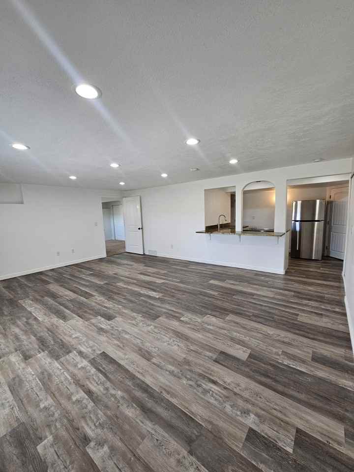 12974 S Kollman Ct - Photo 3 of 12