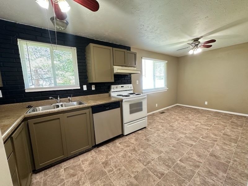 6046 Sw - Photo 7 of 25