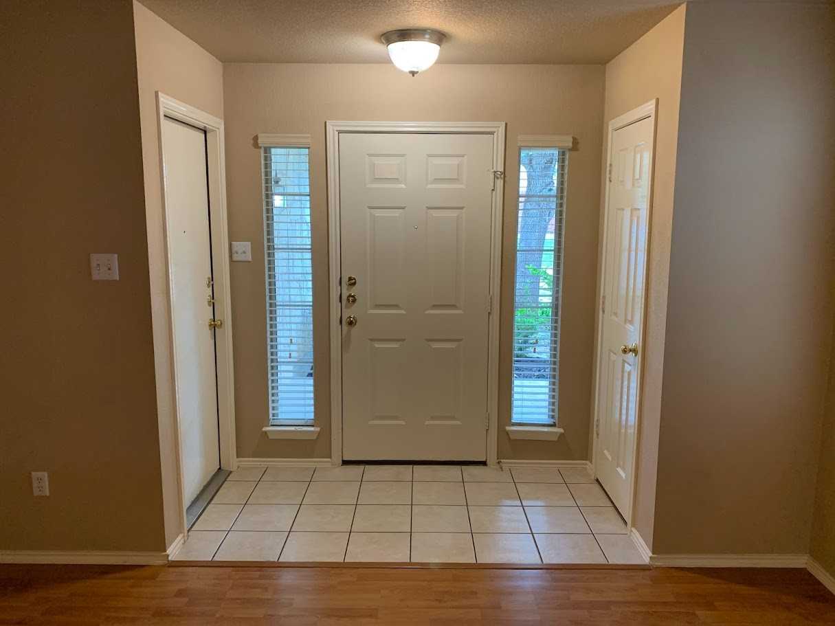 11506 Bruce Jenner Ln #1 - Photo 2 of 19