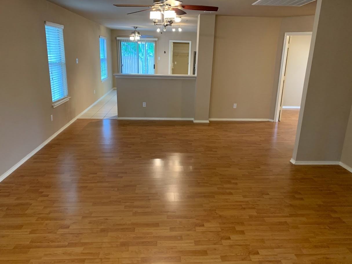 11506 Bruce Jenner Ln #1 - Photo 4 of 19
