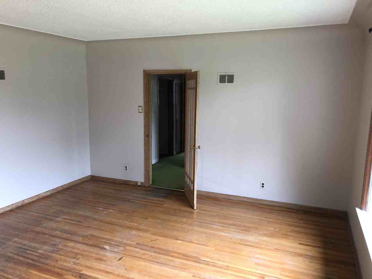 11107 75 Avenue - Photo 6 of 24