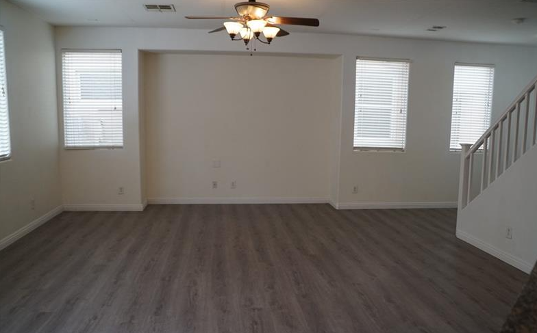 494 Newberry Springs Dr #1 - Photo 5 of 37