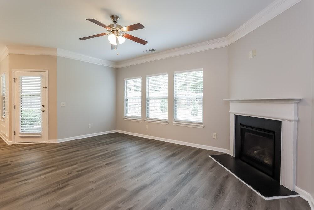 216 Preserve Dr - Photo 5 of 17