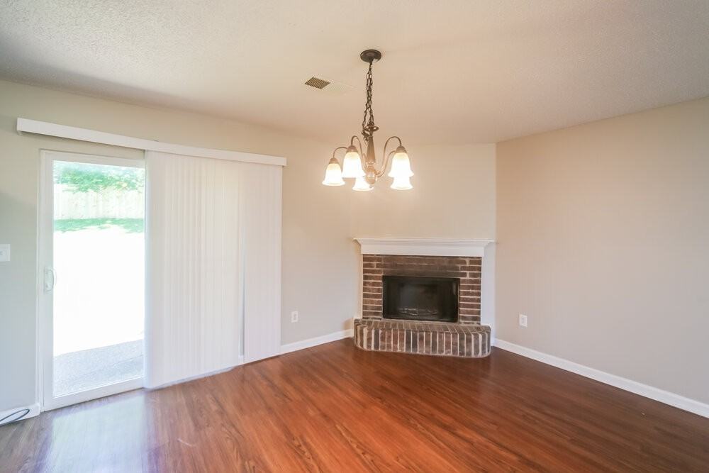 10108 Nolton Cir - Photo 6 of 17