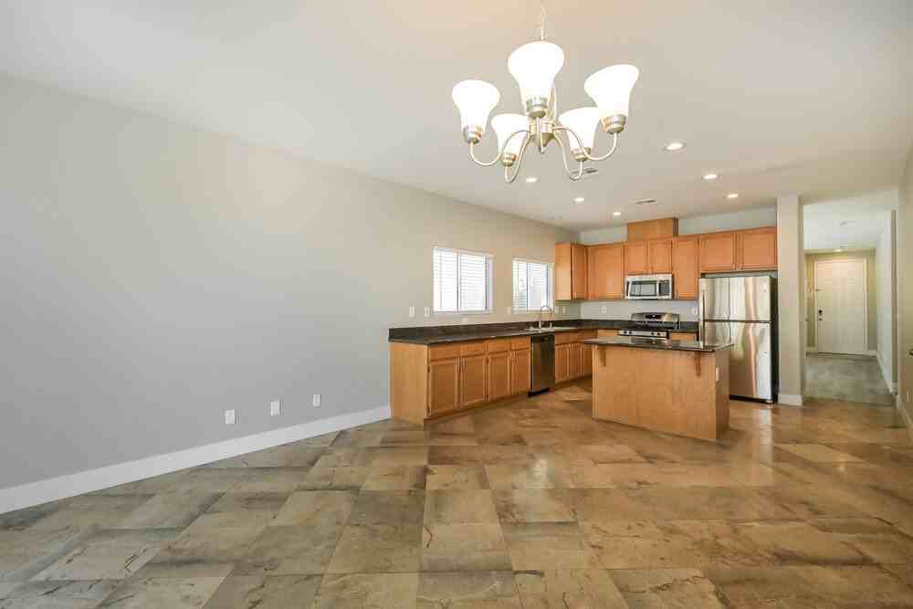 11682 Autunno St - Photo 6 of 16