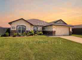 featured image of 4402 Lauren Mackenzie