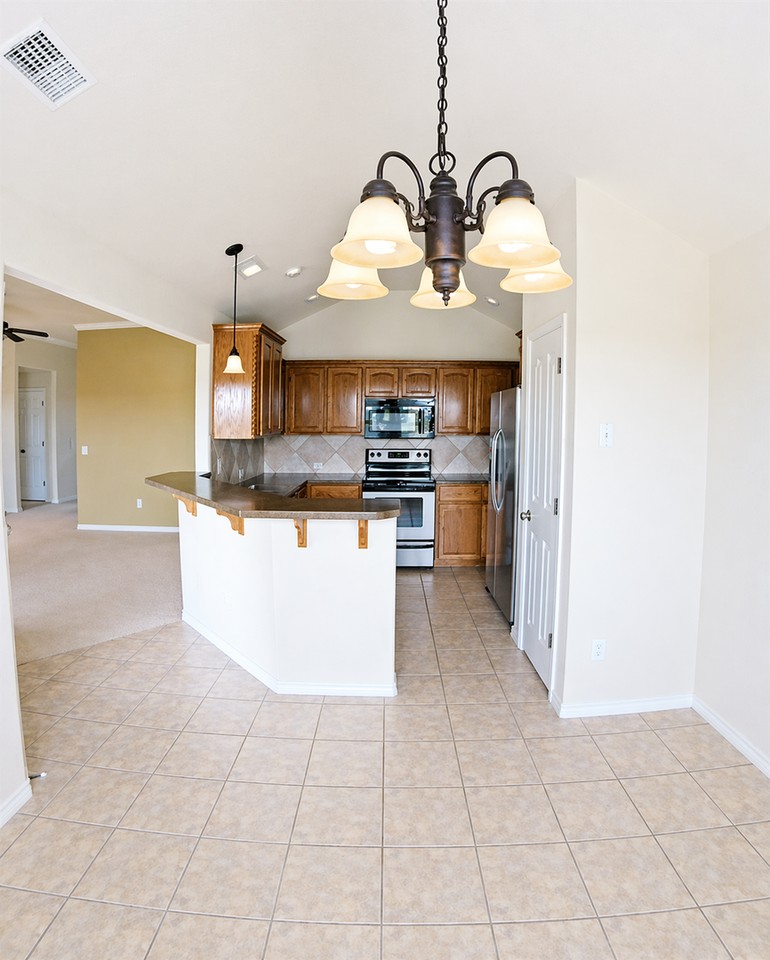 4402 Lauren Mackenzie - Photo 7 of 16