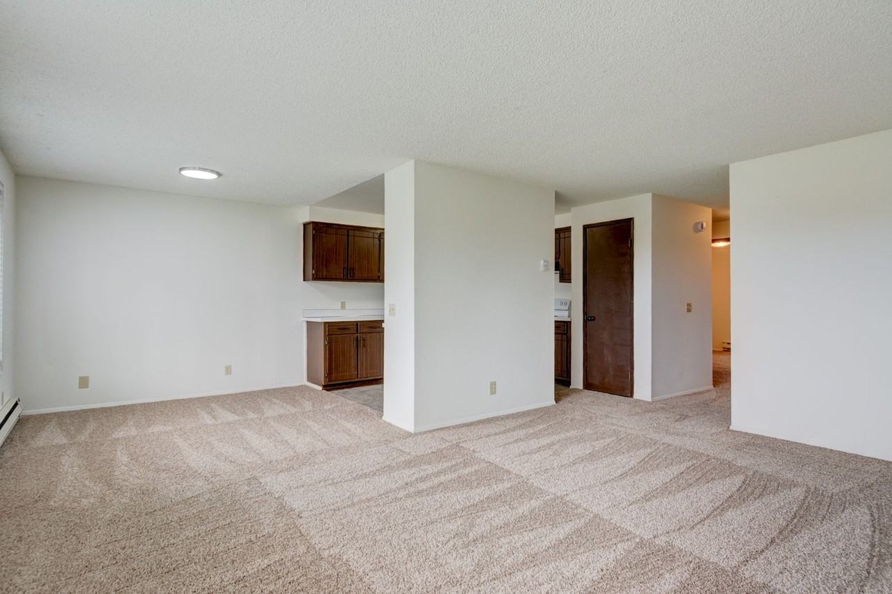 304 N. Main St - Photo 7 of 25
