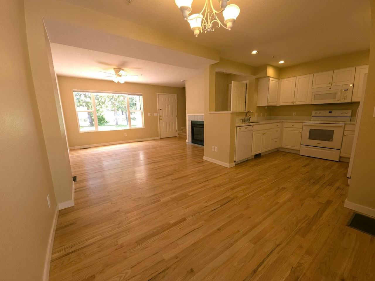 3790 Colorado Ave #E - Photo 4 of 18