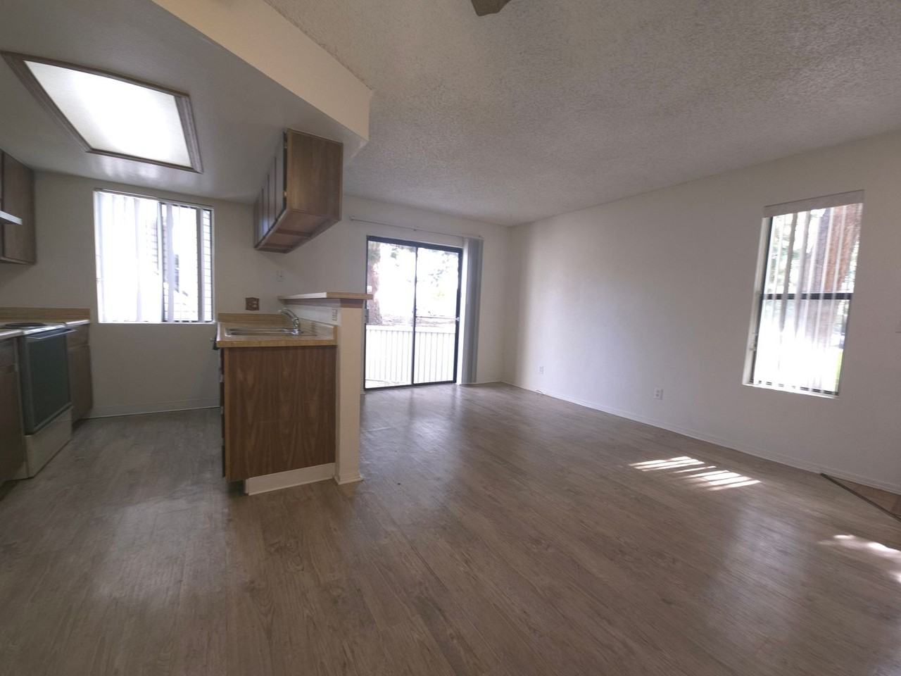 8701 Huron St #101 - Photo 4 of 13