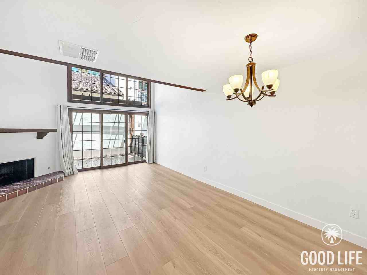 8614 Villa La Jolla Dr #2 - Photo 7 of 20