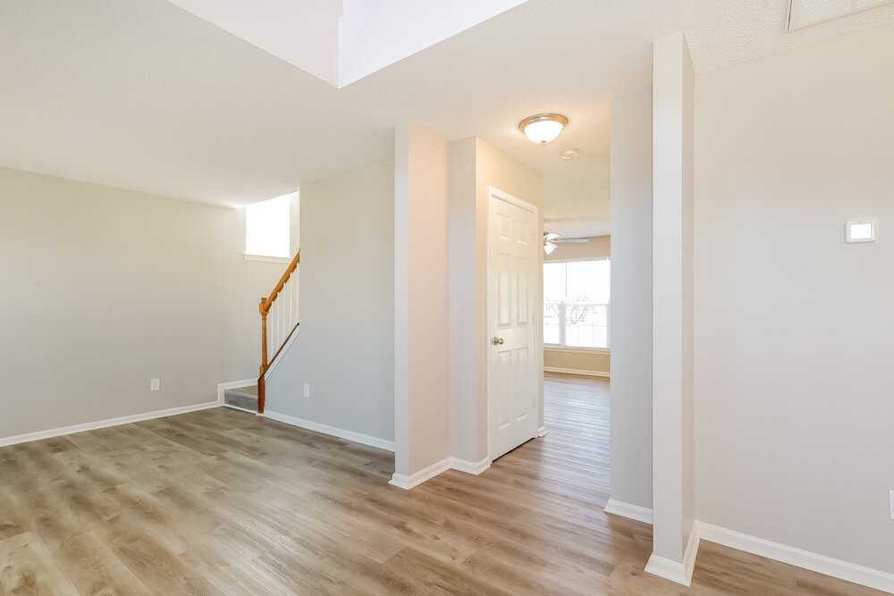 2909 Dairywood Ln - Photo 4 of 17