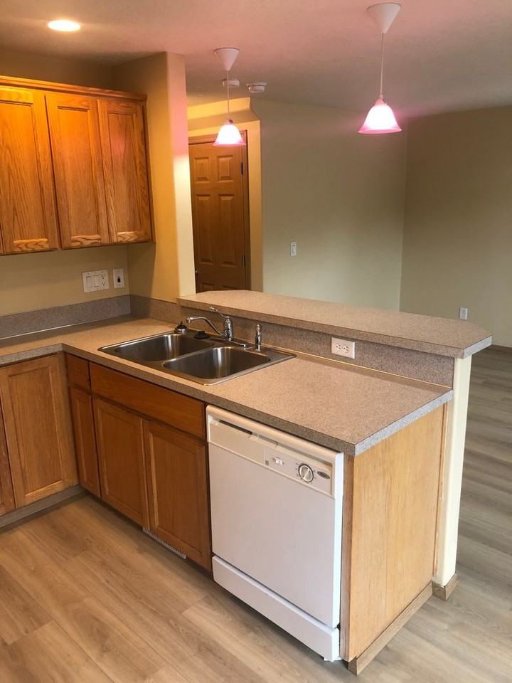 5787 Sunstone St Se - Photo 5 of 18