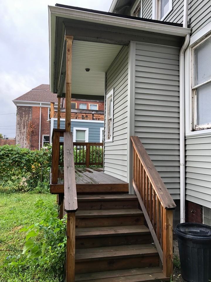 721 Hazelwood St - Photo 3 of 21