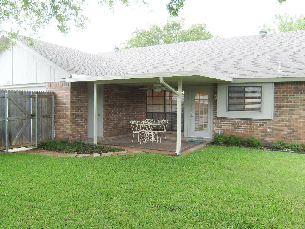 6909 Darton Dr - Photo 2 of 13