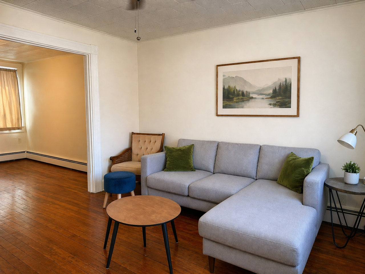 530 1/2 E Fulton St - Photo 5 of 18