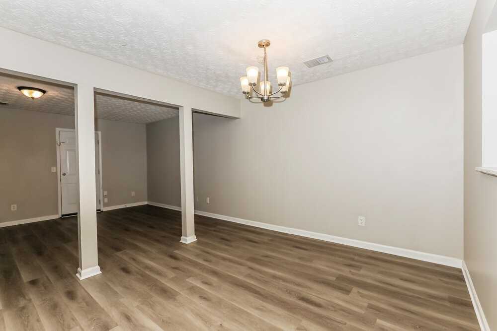 1902 Grove Way - Photo 7 of 17