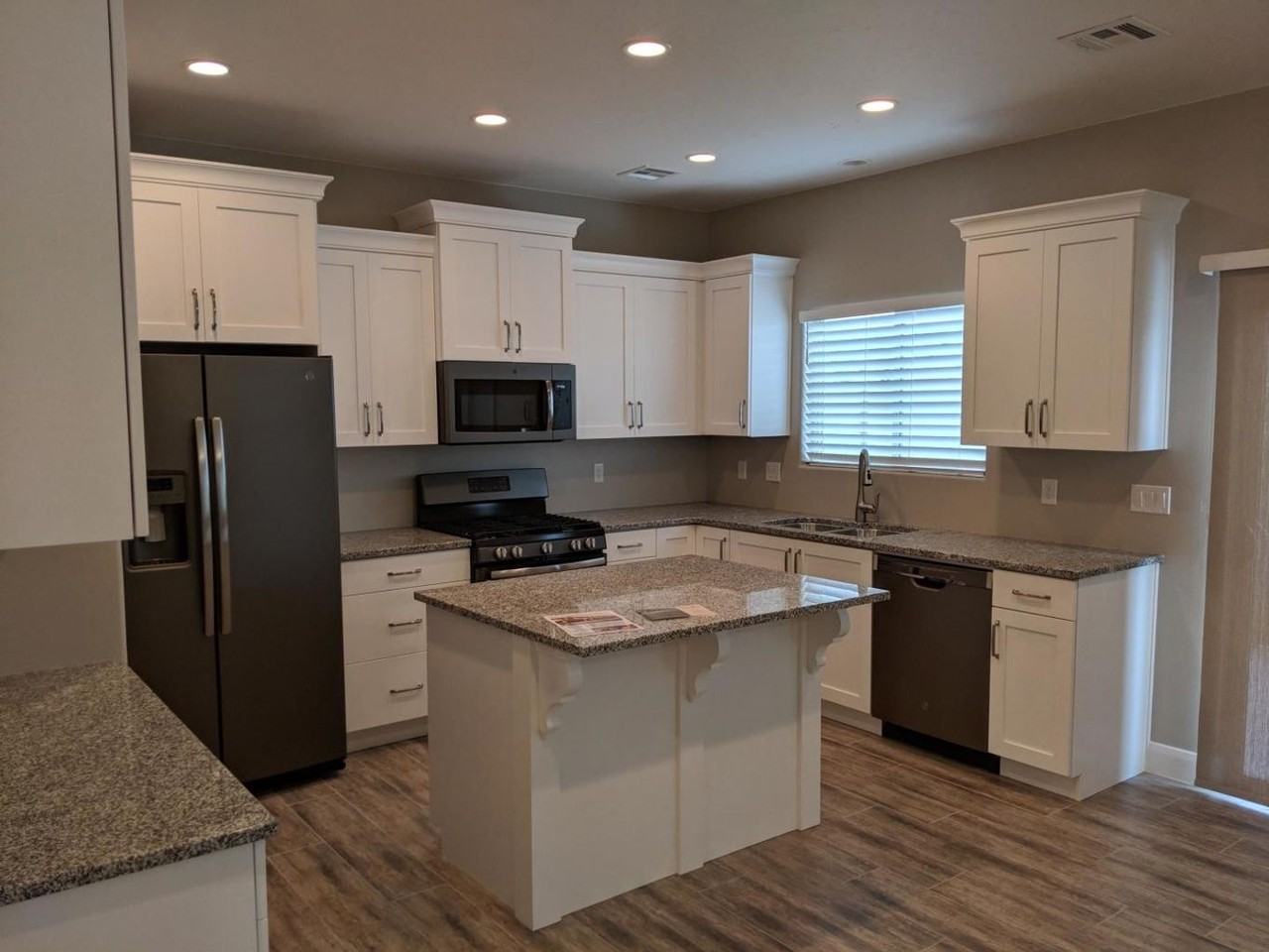1001 W Curly Hollow Dr #63 - Photo 2 of 11