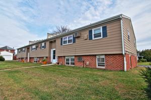 featured image of 120 W Howard St