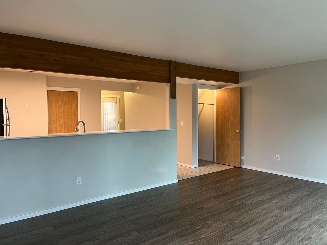2904 Lincoln St - Photo 6 of 21